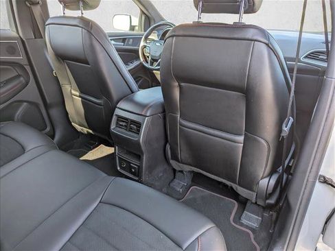 Used 2021 Ford Edge ST-Line image 30