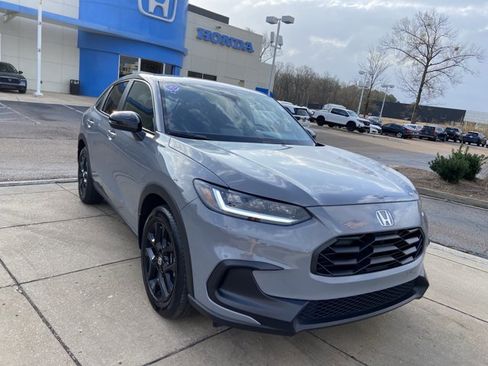 Used 2024 Honda HR-V Sport image 2
