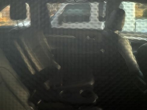 Used 2018 Toyota Highlander Limited image 17