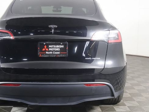 Used 2023 Tesla Model Y Long Range AWD/4WD image 17