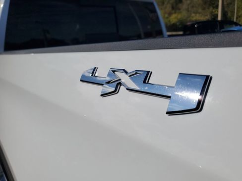 New 2026 GMC Sierra 1500 SLT w/ SLT Premium Plus Package image 12