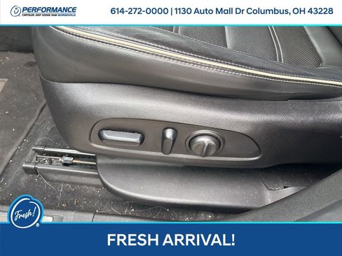 Used 2017 GMC Acadia Denali w/ Technology Package image 16