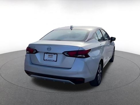 Used 2025 Nissan Versa SV image 13