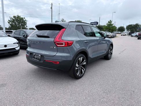Certified 2023 Volvo XC40 B5 Ultimate w/ Protection Package Premier AWD/4WD image 6