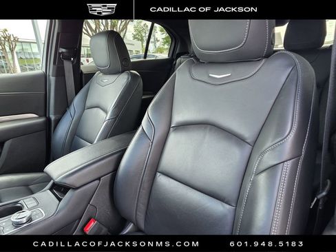 Used 2025 Cadillac XT4 Premium Luxury FWD image 20