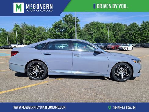 Used 2022 Honda Accord Touring image 8