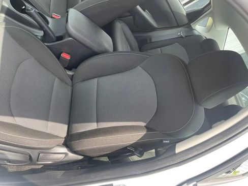 Used 2024 Kia Forte LXS image 19