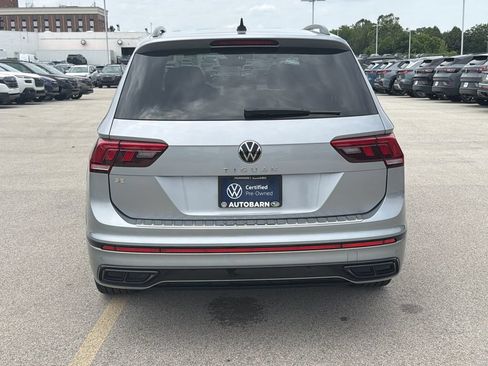 Certified 2023 Volkswagen Tiguan SE R-Line FWD image 5