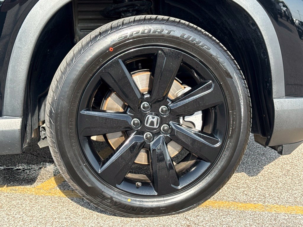 Used 2025 Honda Pilot Black Edition image 41