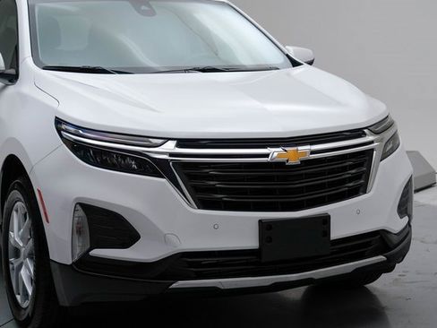 Used 2024 Chevrolet Equinox LT image 13