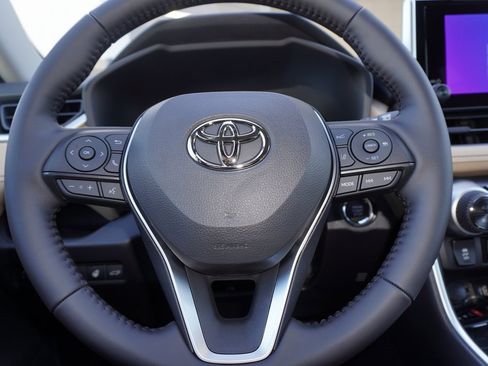 New 2025 Toyota RAV4 XLE image 19