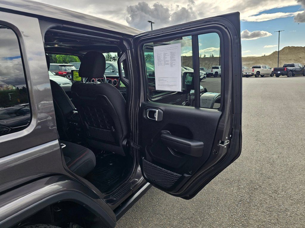Used 2018 Jeep Wrangler Unlimited Rubicon AWD/4WD image 25