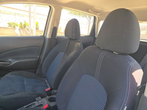 Used 2015 Nissan Versa Note SV FWD image 9