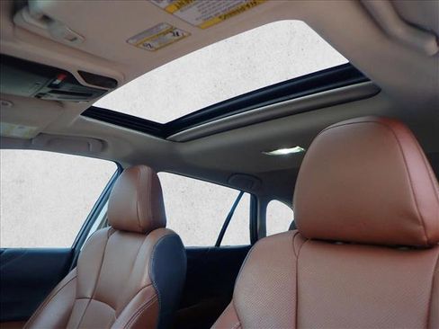 Used 2020 Subaru Outback Touring XT image 14