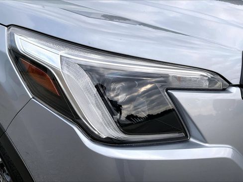 Certified 2023 Subaru Forester Limited AWD/4WD image 30