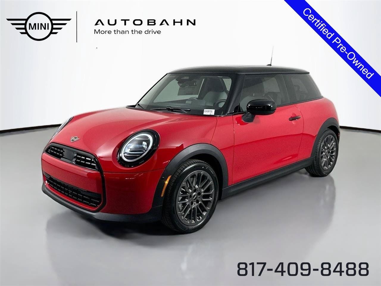 Used 2025 MINI Cooper 2-Door Hardtop FWD image 1