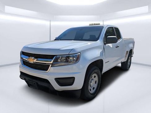 Used 2017 Chevrolet Colorado W/T w/ WT Convenience Package RWD image 7
