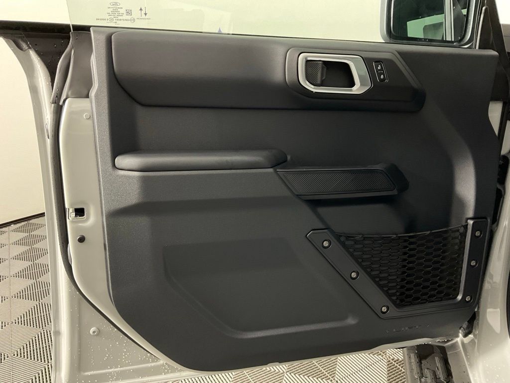 New 2026 Ford Bronco Outer Banks AWD/4WD image 12