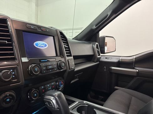 Used 2019 Ford F150 XLT w/ Equipment Group 302A Luxury image 31