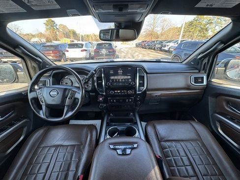 Used 2021 Nissan Titan Platinum Reserve w/ Moonroof Package image 17