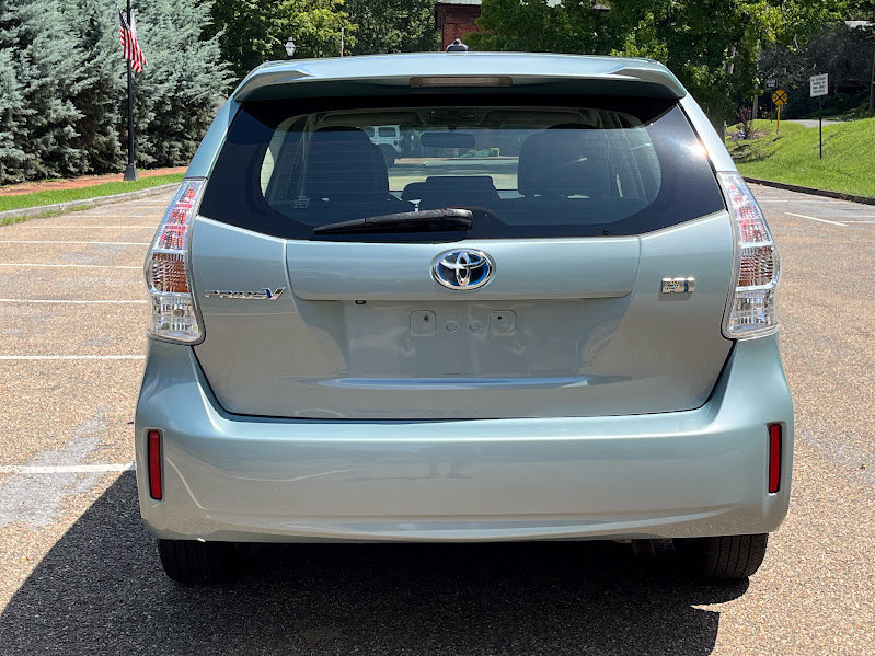 Used 2013 Toyota Prius V Three FWD image 22