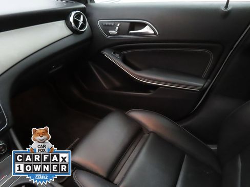 Used 2020 Mercedes-Benz GLA 250 image 18