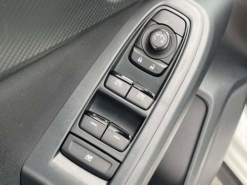 Certified 2024 Subaru Crosstrek 2.0i Premium image 6