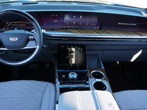 Used 2025 Cadillac Escalade Premium Luxury Platinum w/ LPO, Floor Liner Package image 31