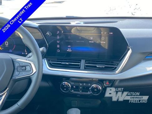 New 2026 Chevrolet Trax LT w/ Driver Confidence Package image 19