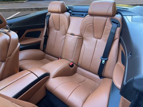 Used 2013 BMW M6 Convertible image 13