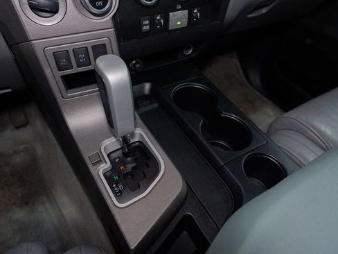 Used 2010 Toyota Sequoia Limited image 57