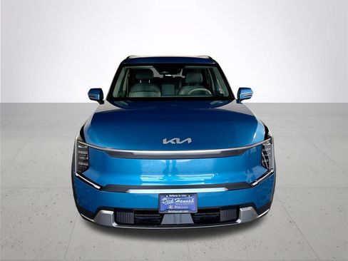 Used 2024 Kia EV9 Wind AWD/4WD image 3