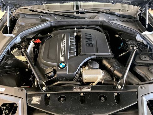 Used 2012 BMW 535i xDrive Sedan AWD/4WD image 27