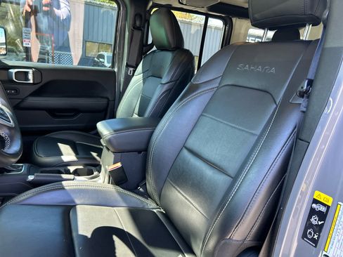 Used 2022 Jeep Wrangler Unlimited Sahara w/ Safety Group image 41