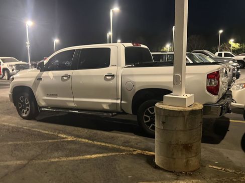 Used 2020 Toyota Tundra Limited w/ TRD Off-Road Package image 10