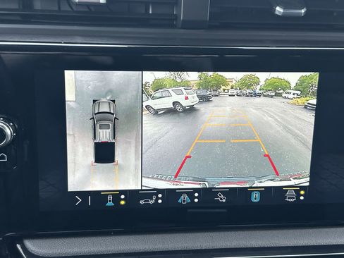 Used 2023 GMC Sierra 1500 AT4 w/ AT4 Premium Package AWD/4WD image 27