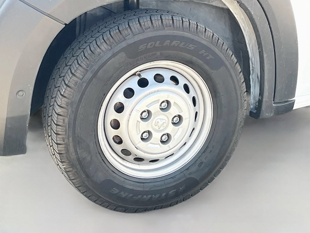 Used 2024 RAM ProMaster 2500 w/ Safety Group FWD image 25