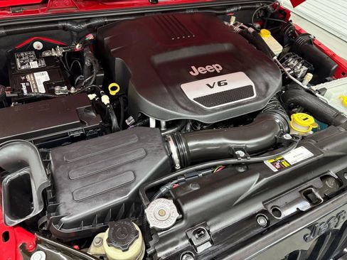 Used 2016 Jeep Wrangler Sport image 44