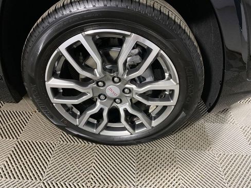 Used 2024 GMC Terrain Denali w/ Denali Premium Package image 10