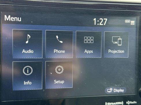 Used 2021 Toyota Highlander XLE AWD/4WD image 36