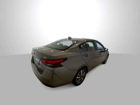 Used 2023 Nissan Versa SV image 8