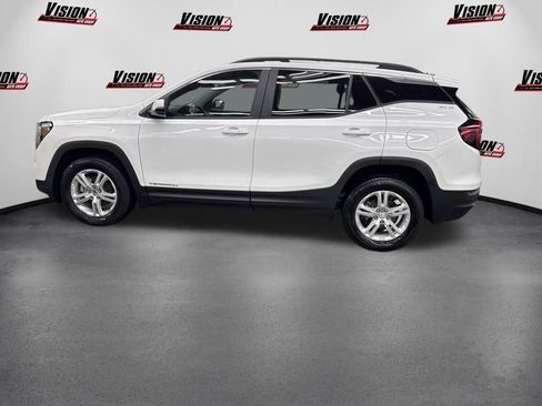 Used 2024 GMC Terrain SLE w/ Driver Convenience Package AWD/4WD image 8