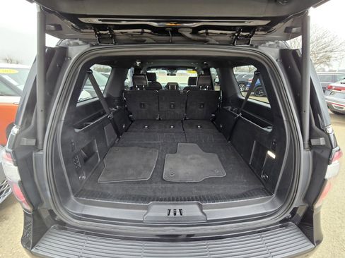 Used 2020 Ford Expedition Max Limited image 9