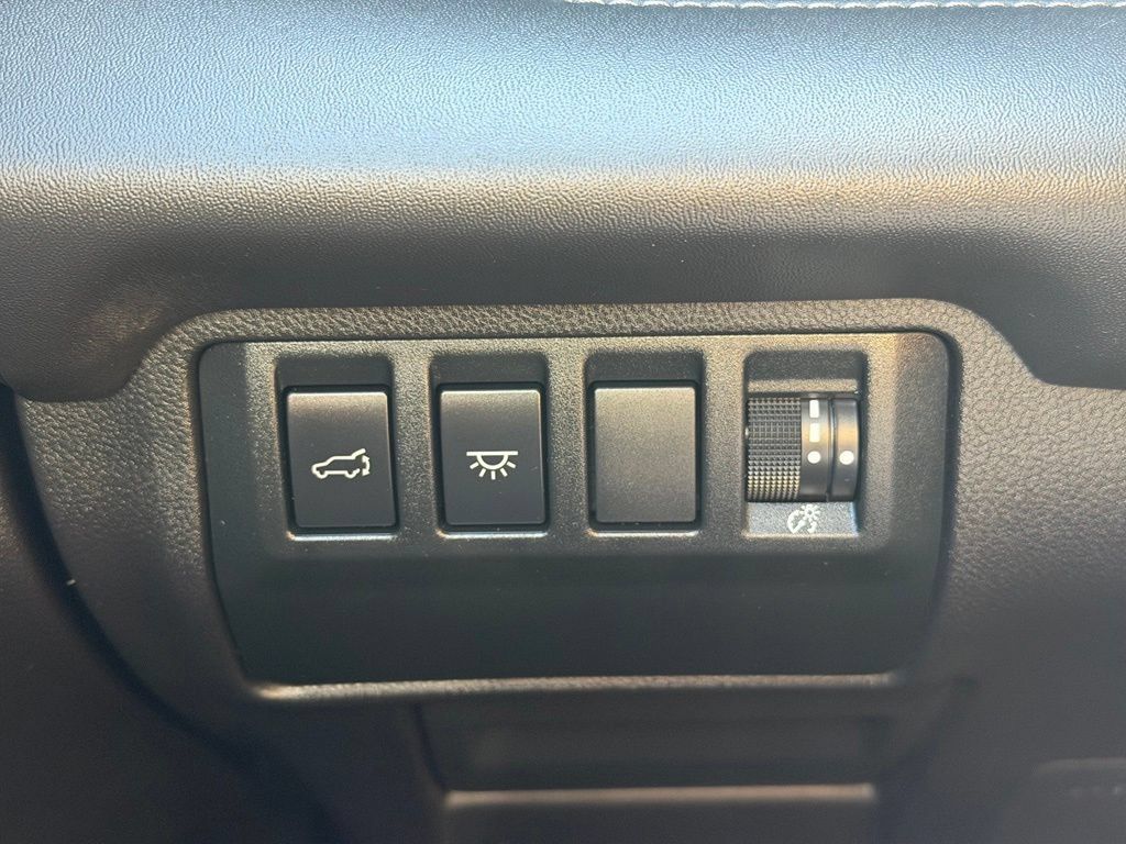 Used 2026 Subaru Ascent Limited AWD/4WD image 10