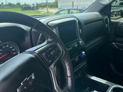 Used 2020 Chevrolet Silverado 1500 RST AWD/4WD image 13