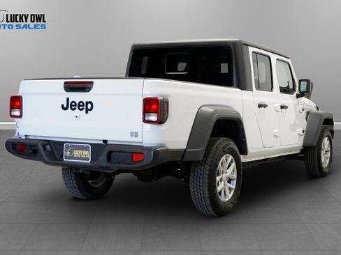 Used 2023 Jeep Gladiator Sport AWD/4WD image 5