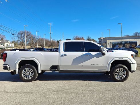 Certified 2022 GMC Sierra 3500 Denali image 26