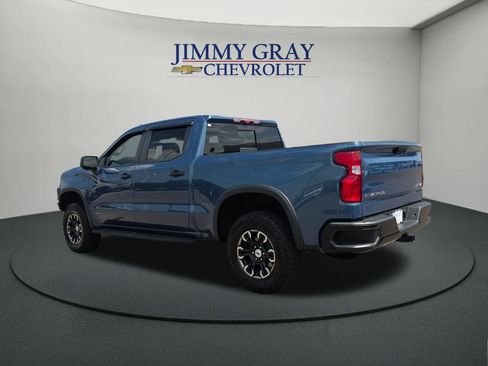 Used 2024 Chevrolet Silverado 1500 ZR2 w/ Technology Package AWD/4WD image 3