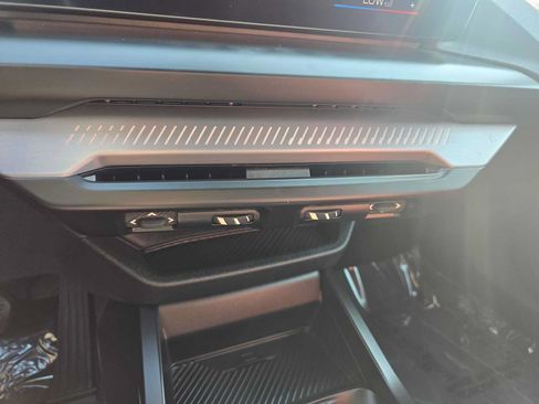 Used 2025 BMW 228i xDrive AWD/4WD image 29