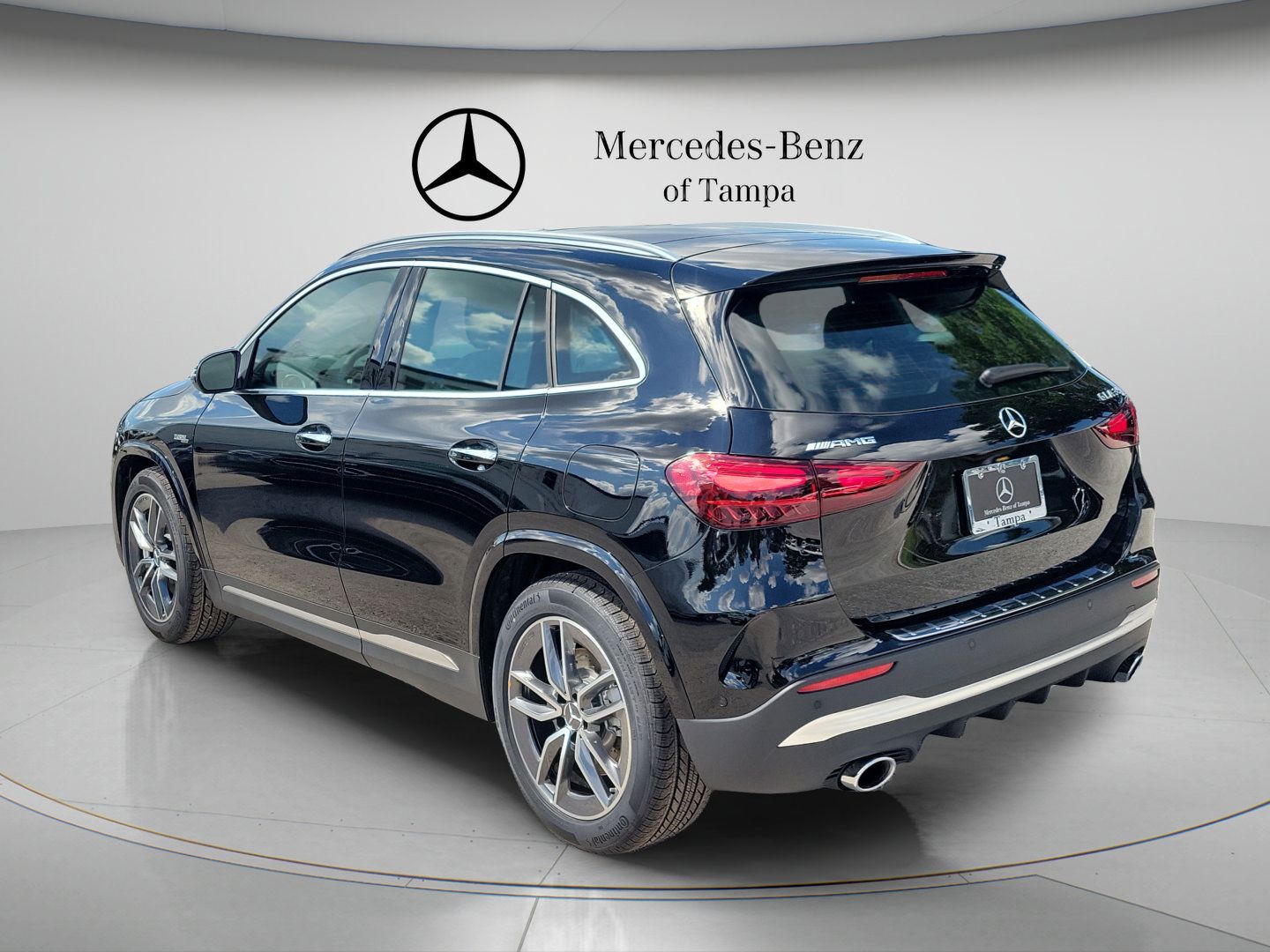 New 2026 Mercedes-Benz GLA 35 AMG 4MATIC image 2